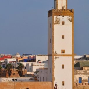 Hranaté minarety sú pre Maroko typické