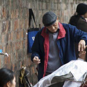 Pouliční holič, Vietnam