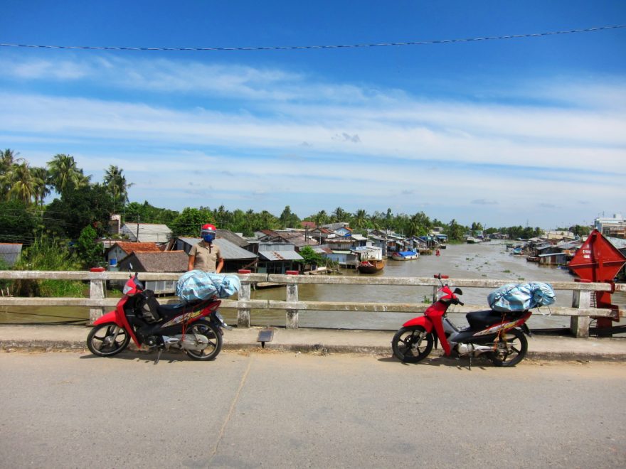 Zastávka v deltě Mekongu