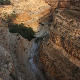 Kaňon u oázy Midés