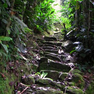 Schody vedoucí Ztraceným městem