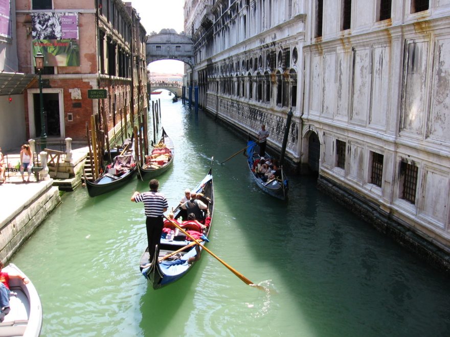 Gondola, Benátky