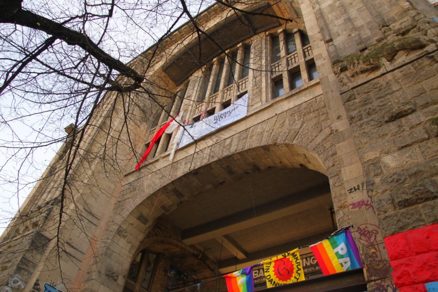 Vstup do Tacheles, Berlín, Německo