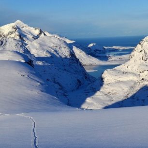 Střední část hřebenu na Segltind, Lofoty, Norsko