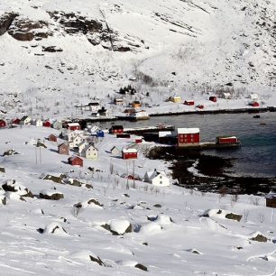 Kjerkfjord, Lofoty, Norsko