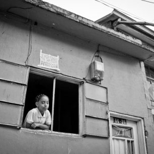 Domy často neodolají počasí, Manizales, Kolumbie