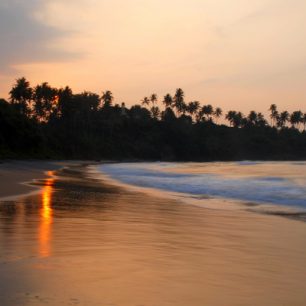 Nejvyhledávanější pláže jsou na jižním pobřeží, Srí Lanka