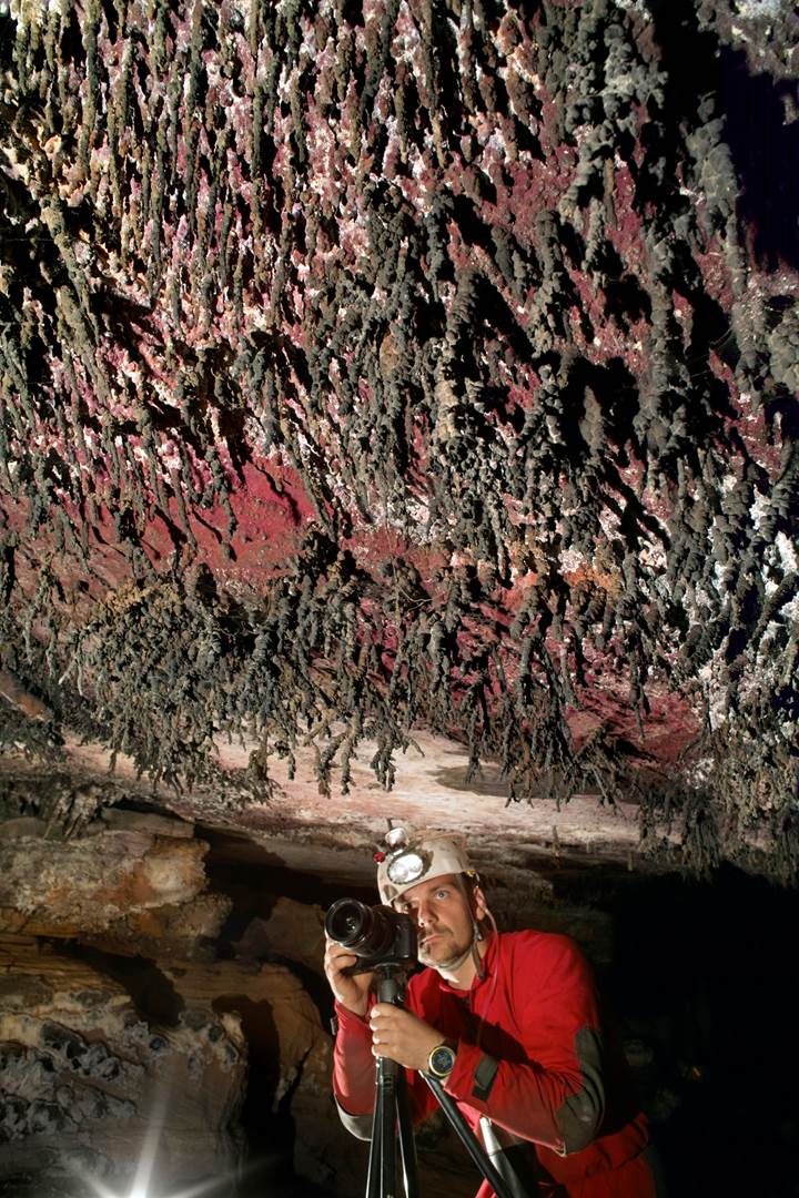 Práce v jeskyních