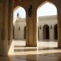 V Maskatu najdete dvacetitunový koberec, sultánův ceremoniální palác i tržiště vonící kadidlem
