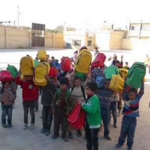 V Aleppu a Idlíbu podporujeme školy.