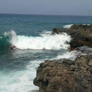 Stálé větry od oceánu vytvářejí příhodné podmínky pro provozování windsurfingu. Ve městě El Medano na jihovýchodě ostrova se každoročně koná mistrovství světa právě v tomto sportu.