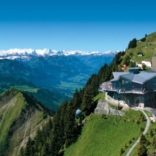 I sem se dá vyjet se Swiss Peak Passem