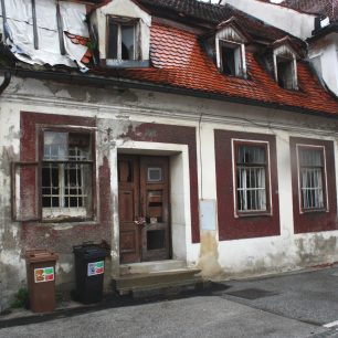 Většina domů je opravených, ale pár jich přesto chátrá, Maribor