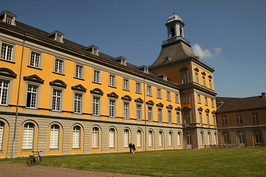 Kurfiřtský palác, Německo