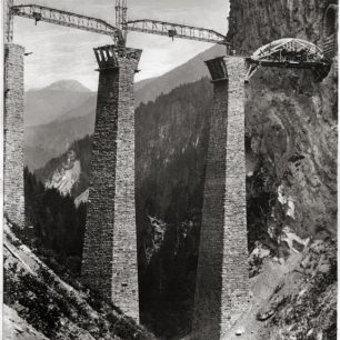Stavba viaduktu v roce 1901, Švýcarsko