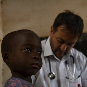 Ošetření ve vesnice Fanuel, Malawi