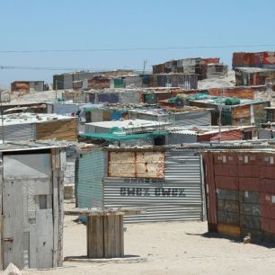 Jeden z pohledů na slum, Namibie