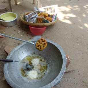 Smažení kokies, Srí lanka