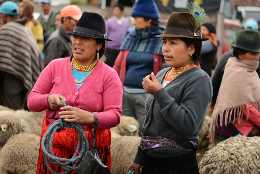 Tradiční zvířecí trh v Otavalu, Ekvádor