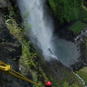 300 metrový vodopád k kaňone Tro de fer