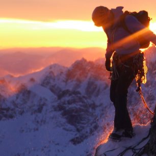 Posledný hrejivý lúč. Z nového tatranského filmu Žiť pre vášeň