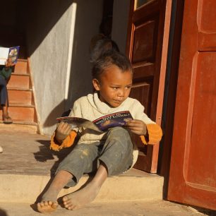 Knihovna pomůže s bojem proti negramotnosti, Madagaskar