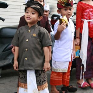 Oslavy si užívají i ti nejmenší, Bali