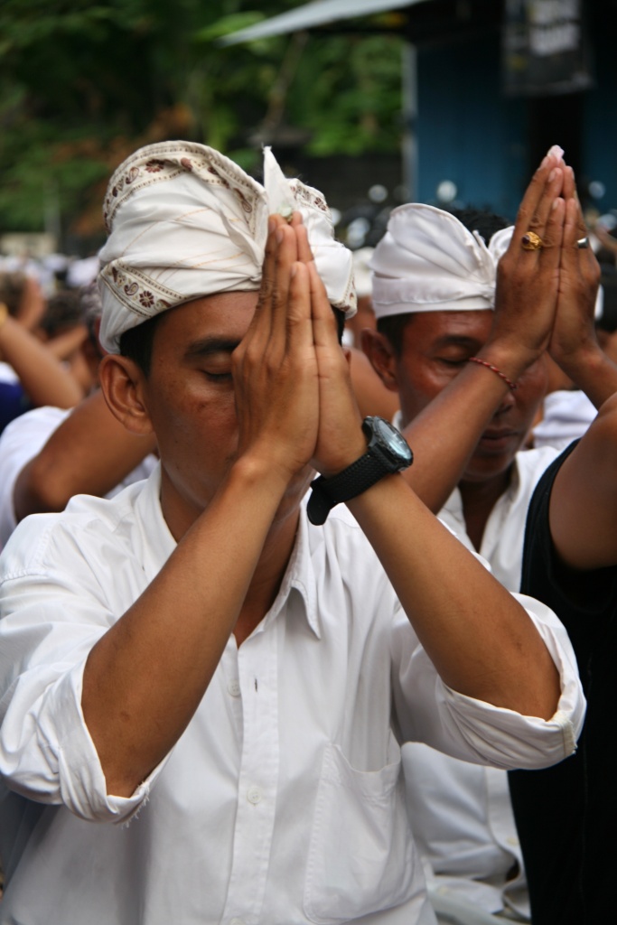 Modlitba, Bali