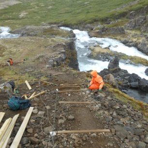Rekonstrukce turistické stezky_vodopád Dynjandi