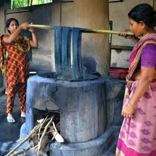 Barvení nití patří k těm nejnáročnějším, Bangladéš