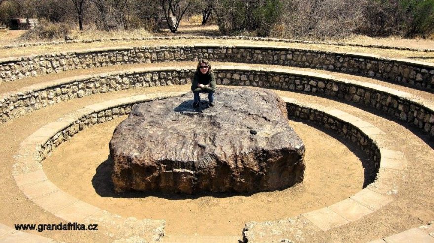 největší nalezený meteorit na světě - meteorit Hoba