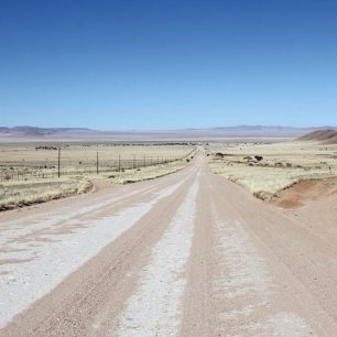 Typické namibijské cesty