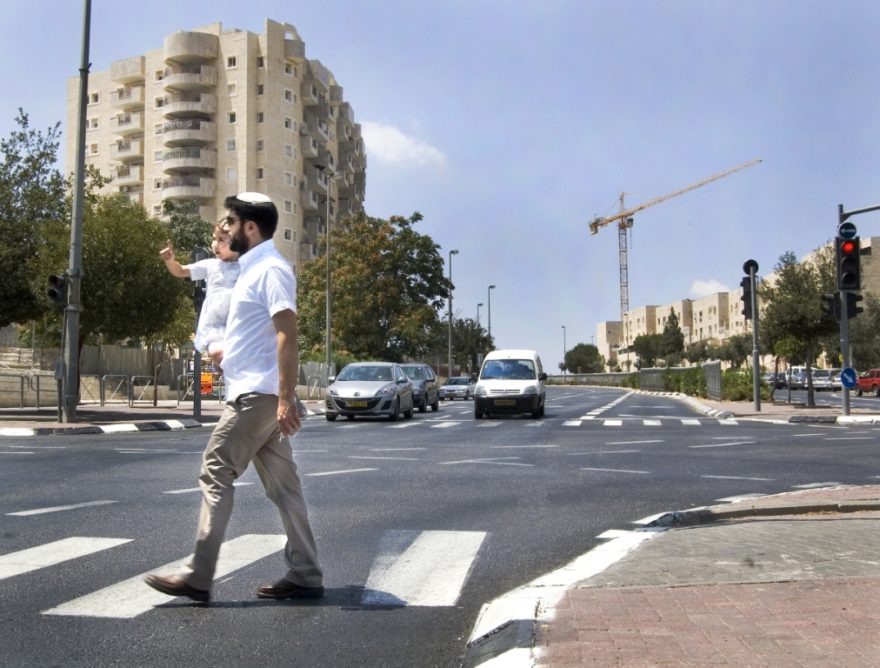 Gilo je nelegální izraelská osada ležící ve východním Jeruzalémě, kterou obývá několik desítek tisíc Izraelců