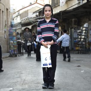 Ultra ortodoxní čtvrť Mea Šearim je jiným, záhadným i mystickým, světem.