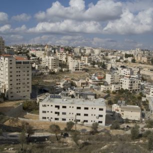 Betlém nejsou jenom svaté místa, ale i tisíce nedostavěných domů, kde žije mnoho palestinských rodin a to ať již křesťanských či muslimských.