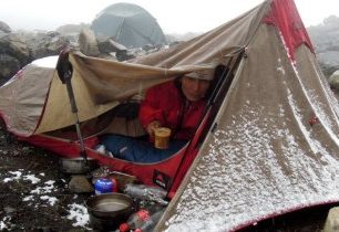 Sněžení polevilo, čekání na zlepšení počasí