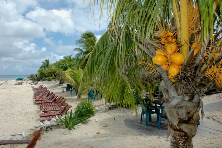 Pláž na ostrově Cozumel