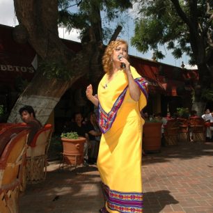 Zpěvačka - Tlaquepaque