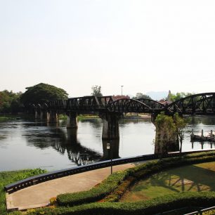 Slavný most táhnoucí sem tolik turistů