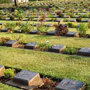 Tichá připomínka smrti v Kanchanaburi