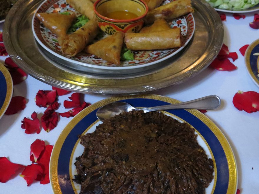 Zaalouk a rolky jako předkrm