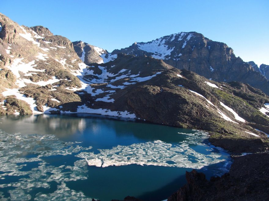 Jezero Deniz a hora Kačkar Dagi, Turecko
