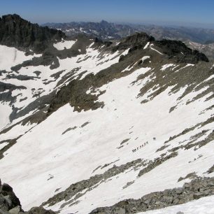Německo-rakouská skupina vystupuje na vrchol Kačkaru, Turecko