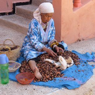 Roztloukávání pecek