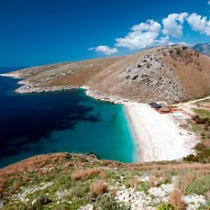 Albánská riviéra, pobřeží Jonského moře