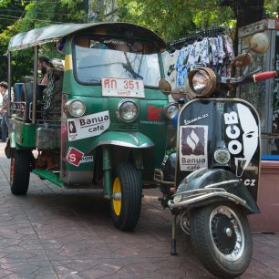 Tuk tuk a Vespa