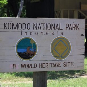 Komodský Národní Park se skládá z několika desítek ostrovů, z kterých je Komodo největší.