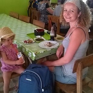 Čekáme na loď směr Bohol