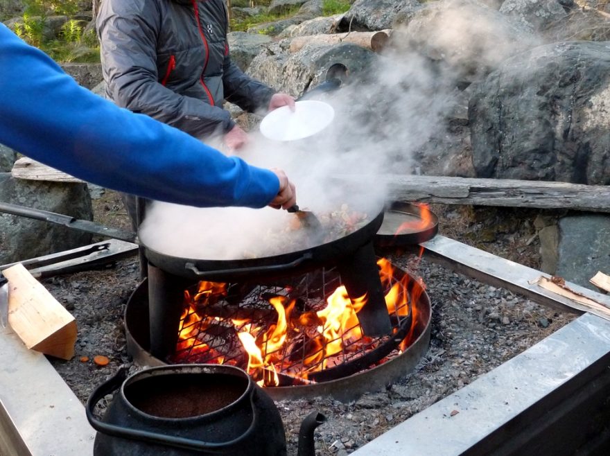 Vaření na ohni