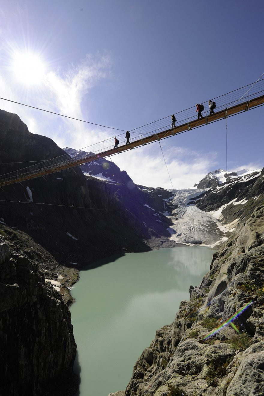 Lanový most přes ledovec